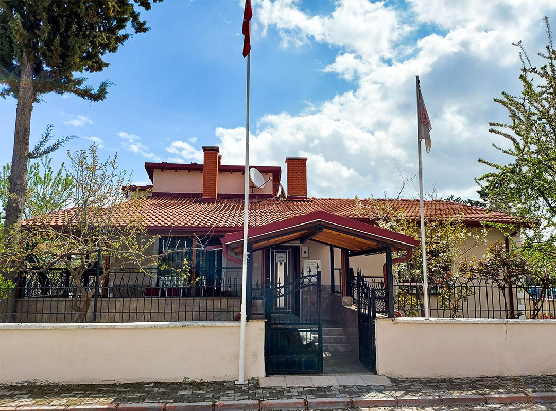 Ummu Baykan Asm 01
